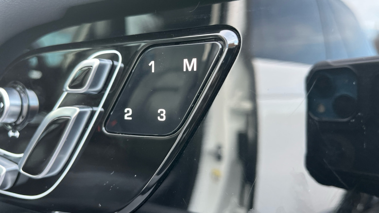 Land Rover Range Rover 3.0 D300 Westminster Black 4dr Auto Diesel Estate